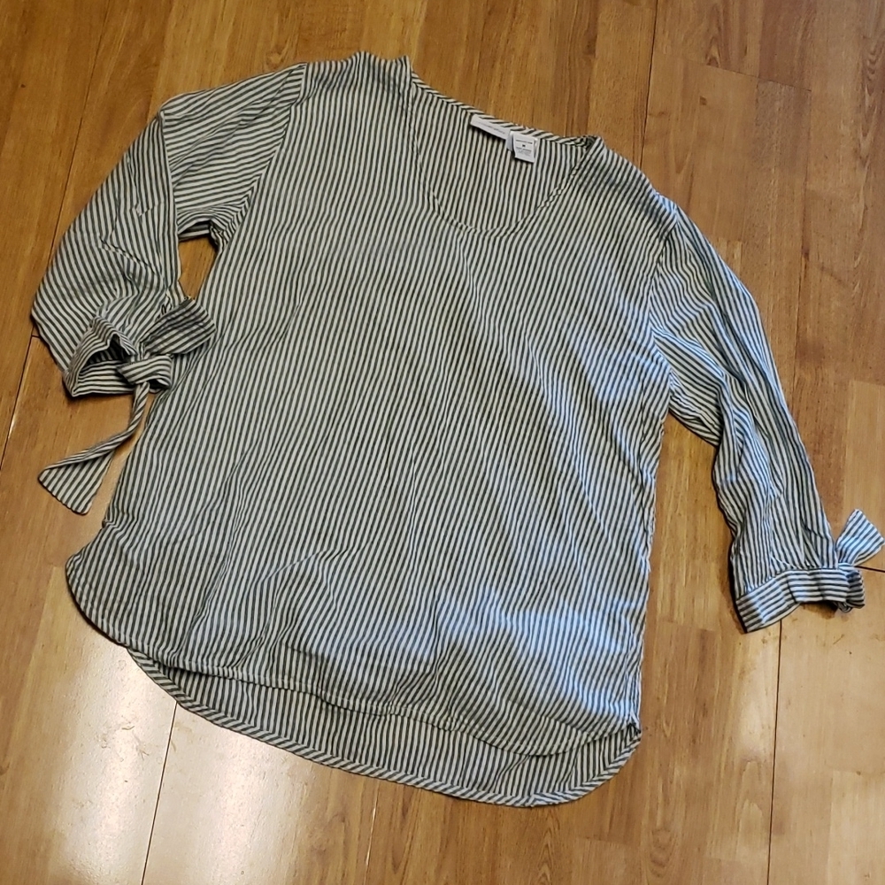 Vermont Country Store green / white stripe seersucker top size medium